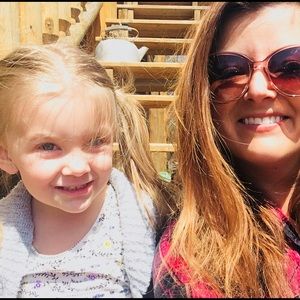 Meet your Posher, Christina